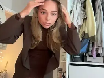 Stripchat Adult Webcam of KayleeBella