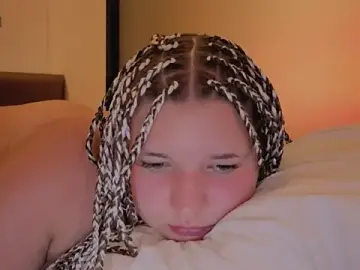 Stripchat Live Porn of Chloee_White