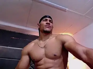 Stripchat Live Sex of teddyfit19cm