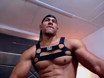 Stripchat Adult Video Chat of teddyfit19cm