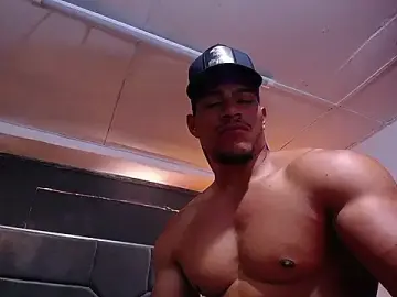 Stripchat Live Sex of teddyfit19cm