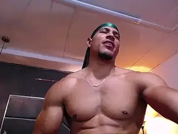 Stripchat Adult Webcams of teddyfit19cm