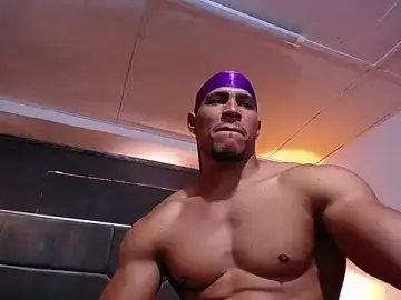 Stripchat Live Sex Cam of teddyfit19cm