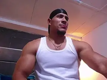 Stripchat Live Porn of teddyfit19cm