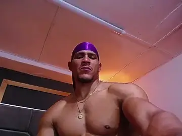 Stripchat Live Sex Cam of teddyfit19cm