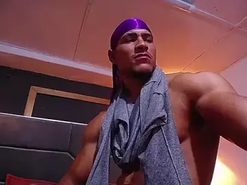 Stripchat Live Sex Cam of teddyfit19cm