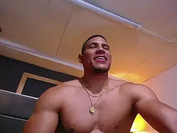 Stripchat Live Sex Cam of teddyfit19cm