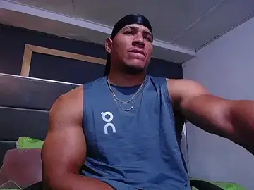Stripchat Watch Live Sex Cams of teddyfit19cm