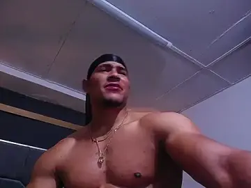Stripchat Live Porn of teddyfit19cm