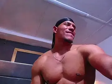 Stripchat Nude Webcam of teddyfit19cm