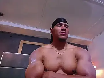 Stripchat Live Sex Cam of teddyfit19cm
