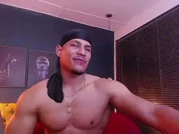 Stripchat Live Sex of teddyfit19cm