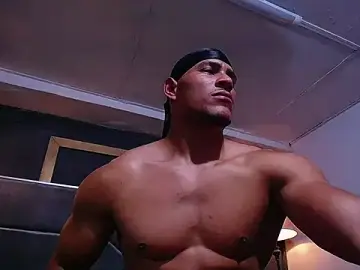 Stripchat Live Sex of teddyfit19cm