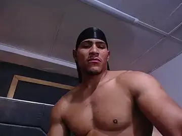 Stripchat Adult Webcam of teddyfit19cm