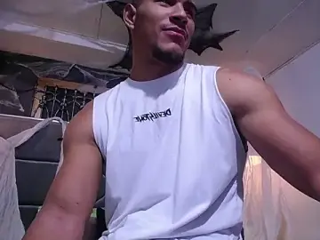 Stripchat Free Live Porn of teddyfit19cm