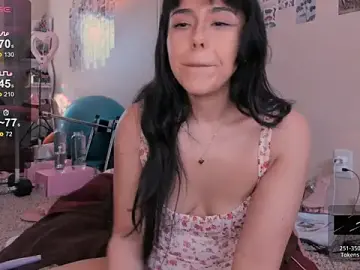 Stripchat Free Porn Cam of Evie-Luna