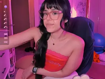 Stripchat Sex Cam of Evie-Luna