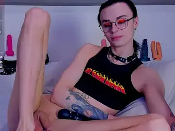 Stripchat Nude Webcam of KatashiSenpai