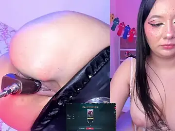 Stripchat Live Sex of CataleyaGlow