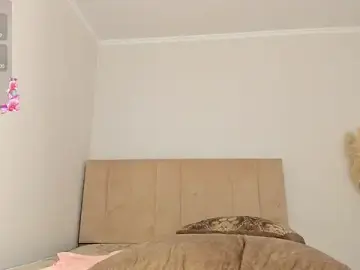 Stripchat Free Live Porn of Zirael_swan