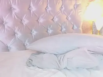 Stripchat Adult Webcam of GABYTAYLOR_