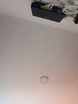 Stripchat Live Sex Cam of kendal_scott1