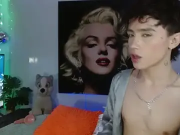 Stripchat Live Sex Cam of maxiy_001