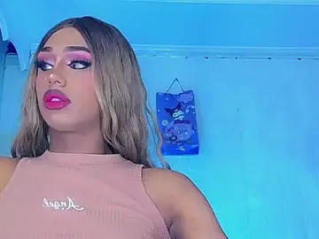 Stripchat Live Sex Cam of NahomiCamper
