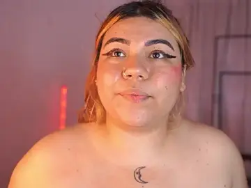 Stripchat Sex Cam of Samanta_Bigboos