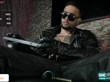 Stripchat Live Sex Cam of Seth_Owner