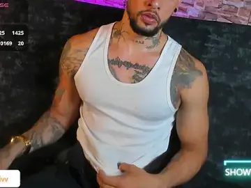 Stripchat Live Sex Cam of Seth_Owner