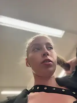 Stripchat Live Porn of Mrs_Mr_007