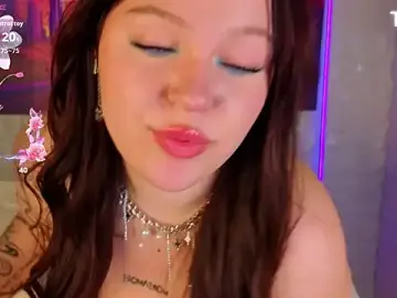 Stripchat Nude Webcam of Naomi_B1ack