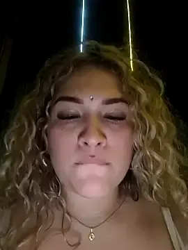 Stripchat Adult Webcam of Sara_smiiith211