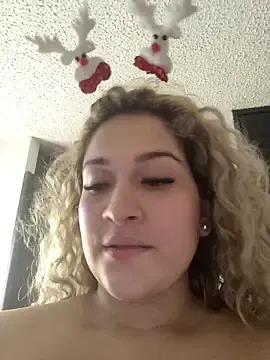 Stripchat Watch Live Sex Cams of Sara_smiiith211