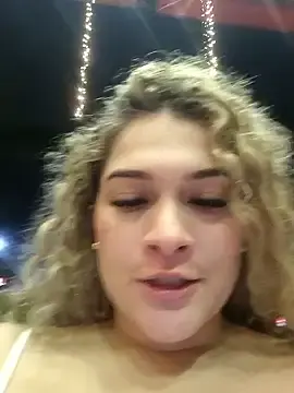 Stripchat Sex Chat of Sara_smiiith211