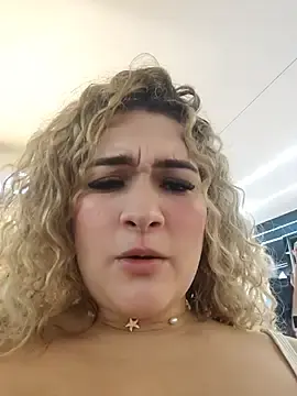 Stripchat Live Porn of Sara_smiiith211