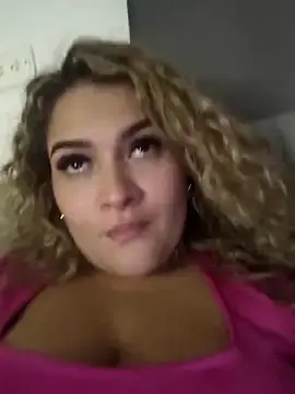 Stripchat Nude Webcam of Sara_smiiith211