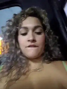 Stripchat Sex Cam of Sara_smiiith211