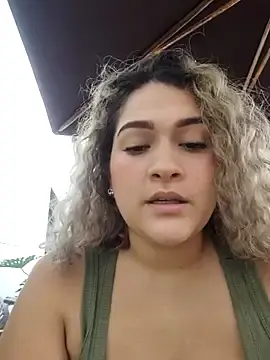 Stripchat Live Porn of Sara_smiiith211