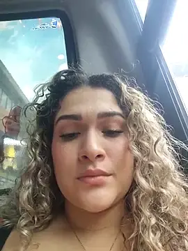 Stripchat Live Sex of Sara_smiiith211