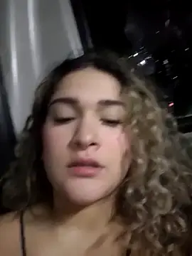 Stripchat Watch Live Sex Cams of Sara_smiiith211