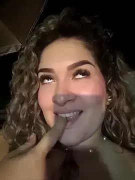 Stripchat Free Porn Cam of Sara_smiiith211