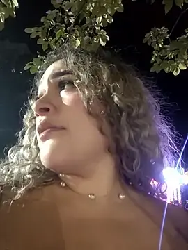 Stripchat Live Sex of Sara_smiiith211
