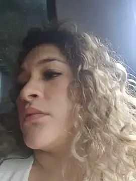 Stripchat Sex Chat of Sara_smiiith211