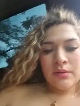 Stripchat Sex Chat of Sara_smiiith211