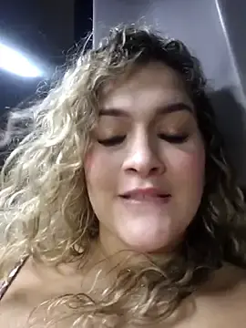 Stripchat Sex Chat of Sara_smiiith211