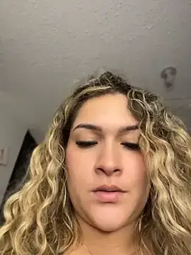 Stripchat Live Sex of Sara_smiiith211