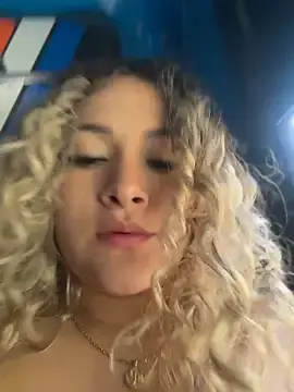 Stripchat Private Sex Chat of Sara_smiiith211
