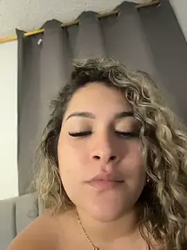 Stripchat Best Webcam of Sara_smiiith211